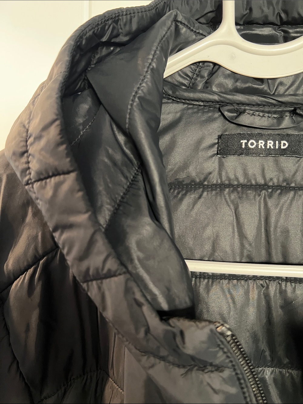 torrid Black Quilted Hooded Lightweight Jacket - Picture 3 of 9
